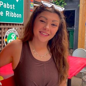 Meet your Posher, Emma